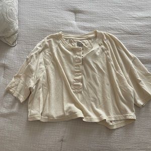 Urban BDG cream/off white top